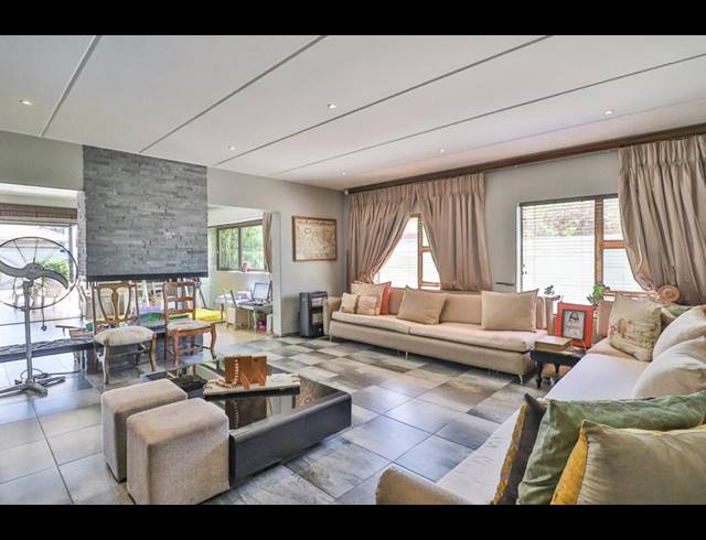 3 BEDROOM HOUSE FOR SALE IN GREENSTONE HILL